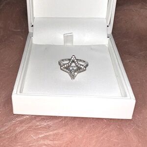 Swarovski Sparkling Dance Star Ring